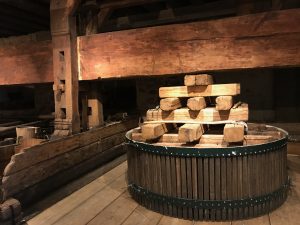 350 Jahre alte Baumpresse